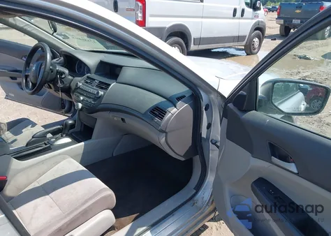 2010 Honda Accord 2.4 Lx z USA, uszkodzony, nr VIN 1HGCP2F30AA050822